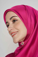 text -- shimmering deep fuchsia