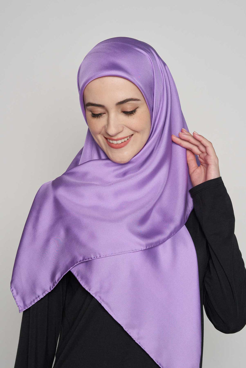 text -- shimmering lavender
