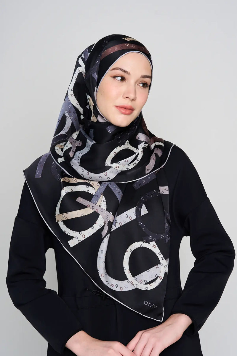 the signature scarf CREPE SATIN SILK