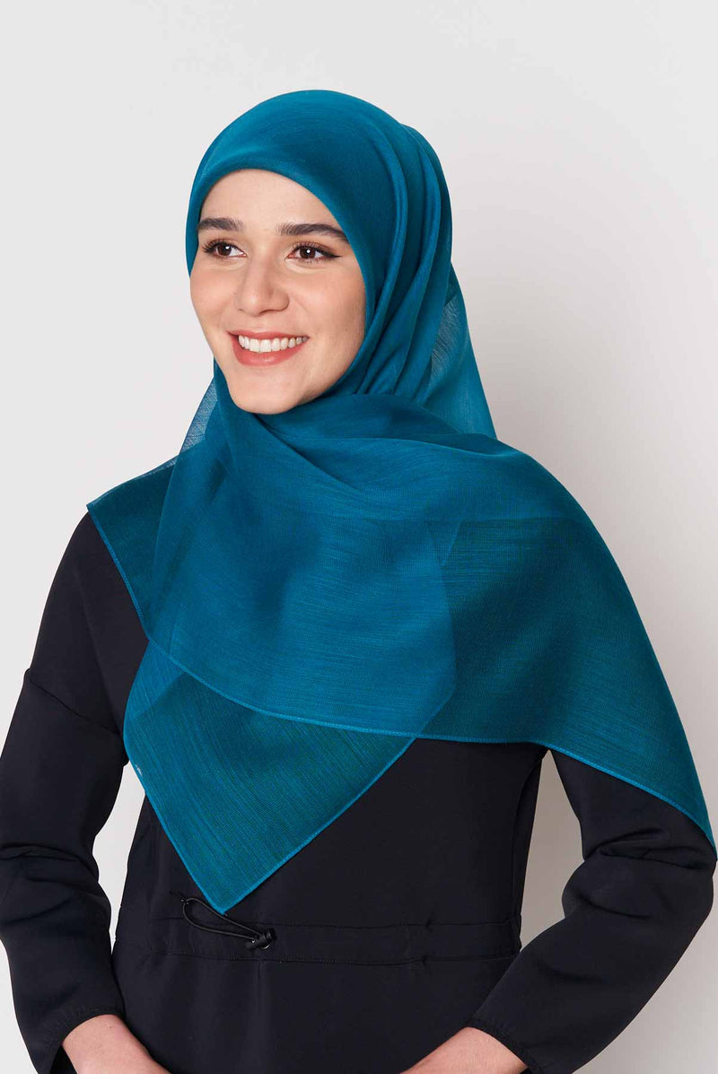 text -- cashmere peacock