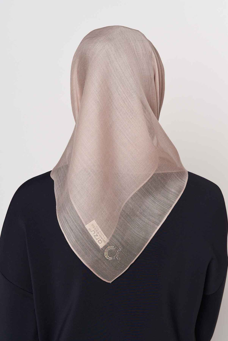 text -- cashmere sand