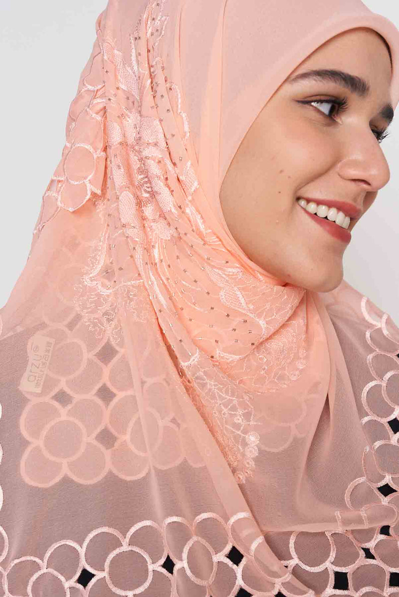text -- beaded peach