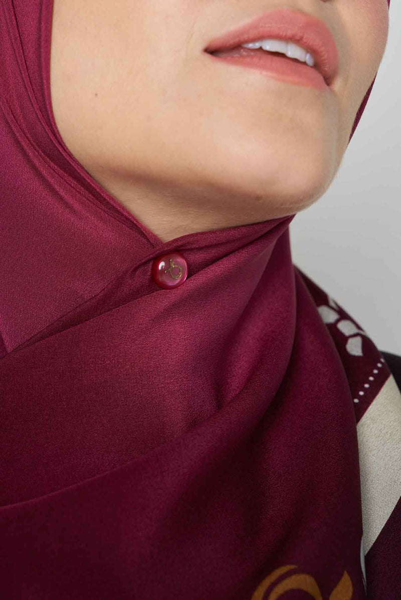 text -- knot posh plum