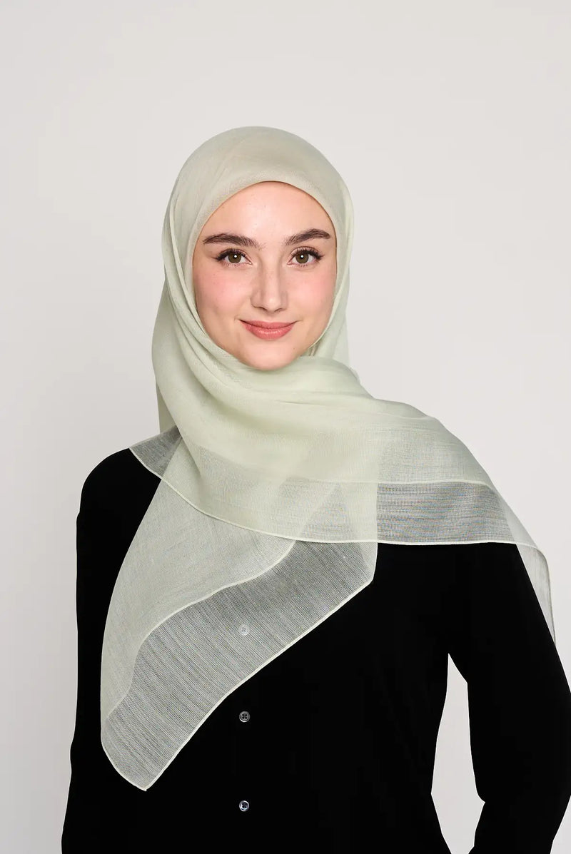 text -- cashmere van cleef green