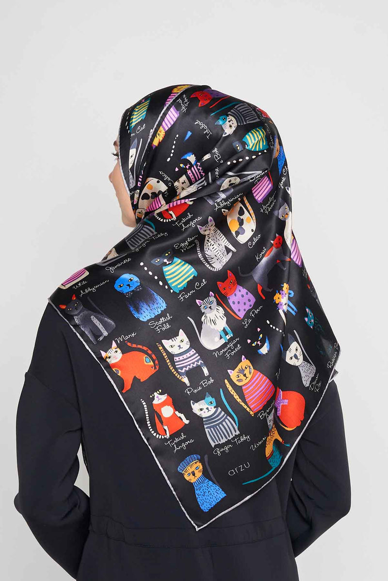 text -- cats multi black