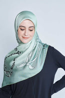 text -- arzu knot green