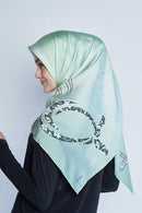 text -- arzu knot green