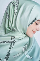 text -- arzu knot green