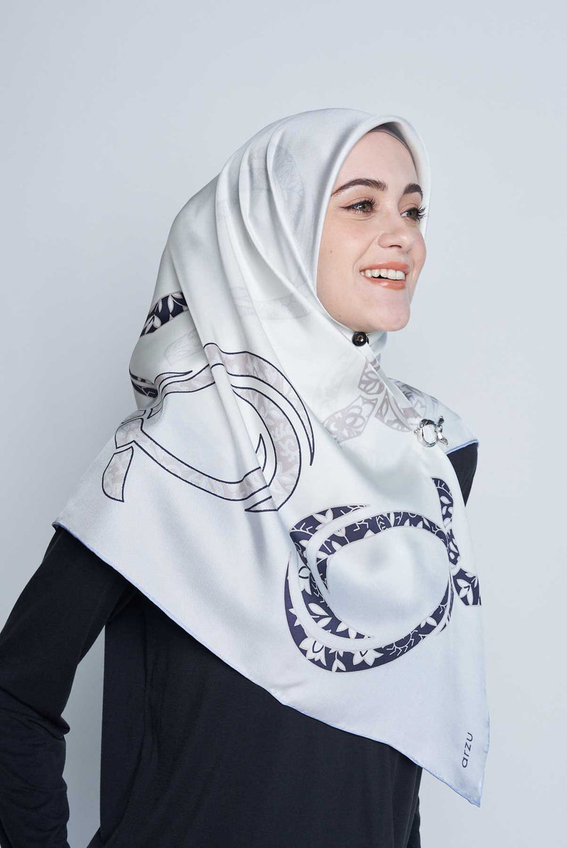 text -- arzu knot ice