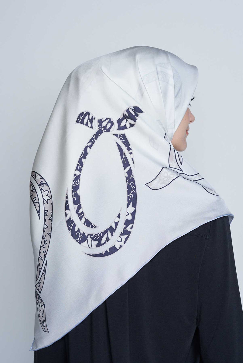 text -- arzu knot ice