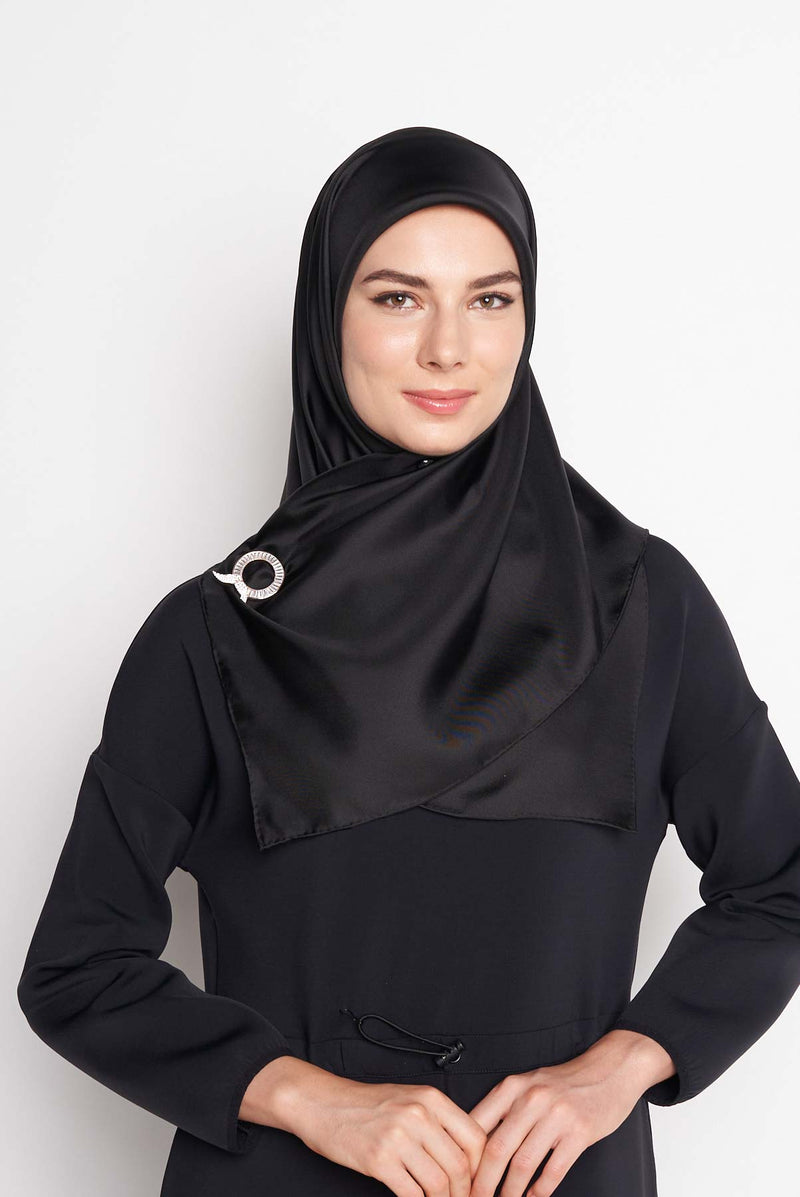 text -- shimmering sophisticated black
