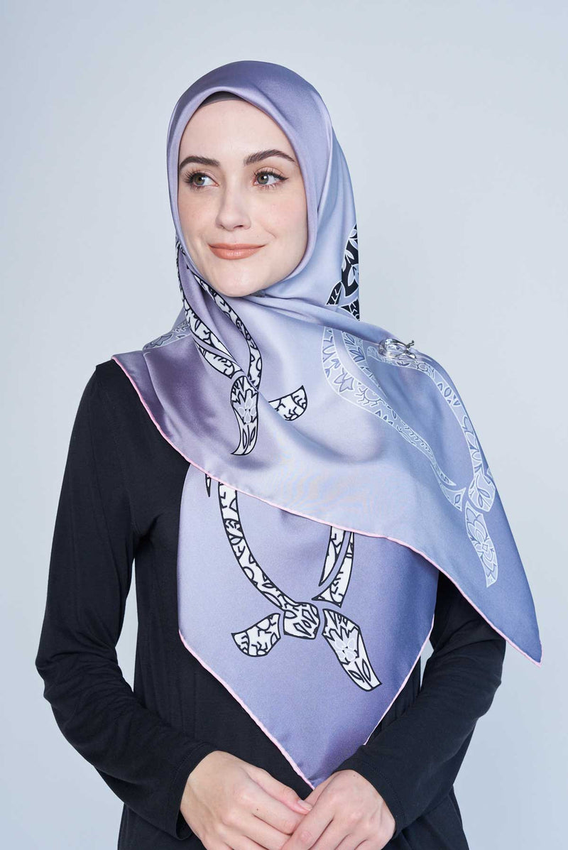 text -- arzu knot grey