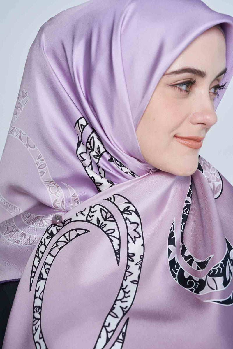 text -- arzu knot lilac