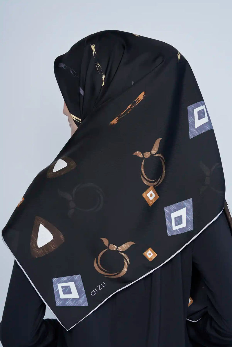 text -- charms sophisticated black