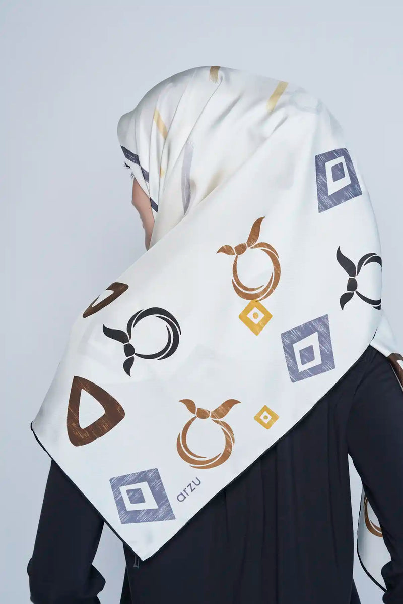 text -- charms white