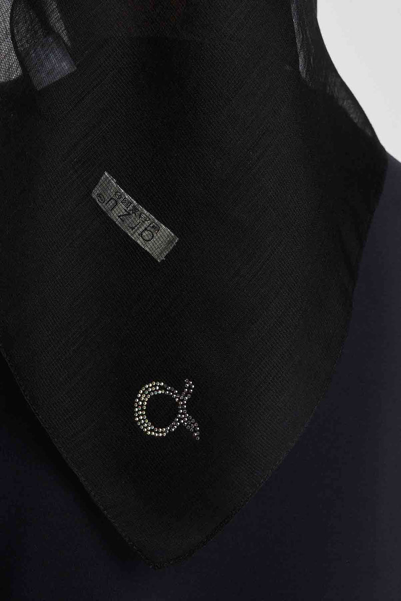 text -- cashmere sophisticated black