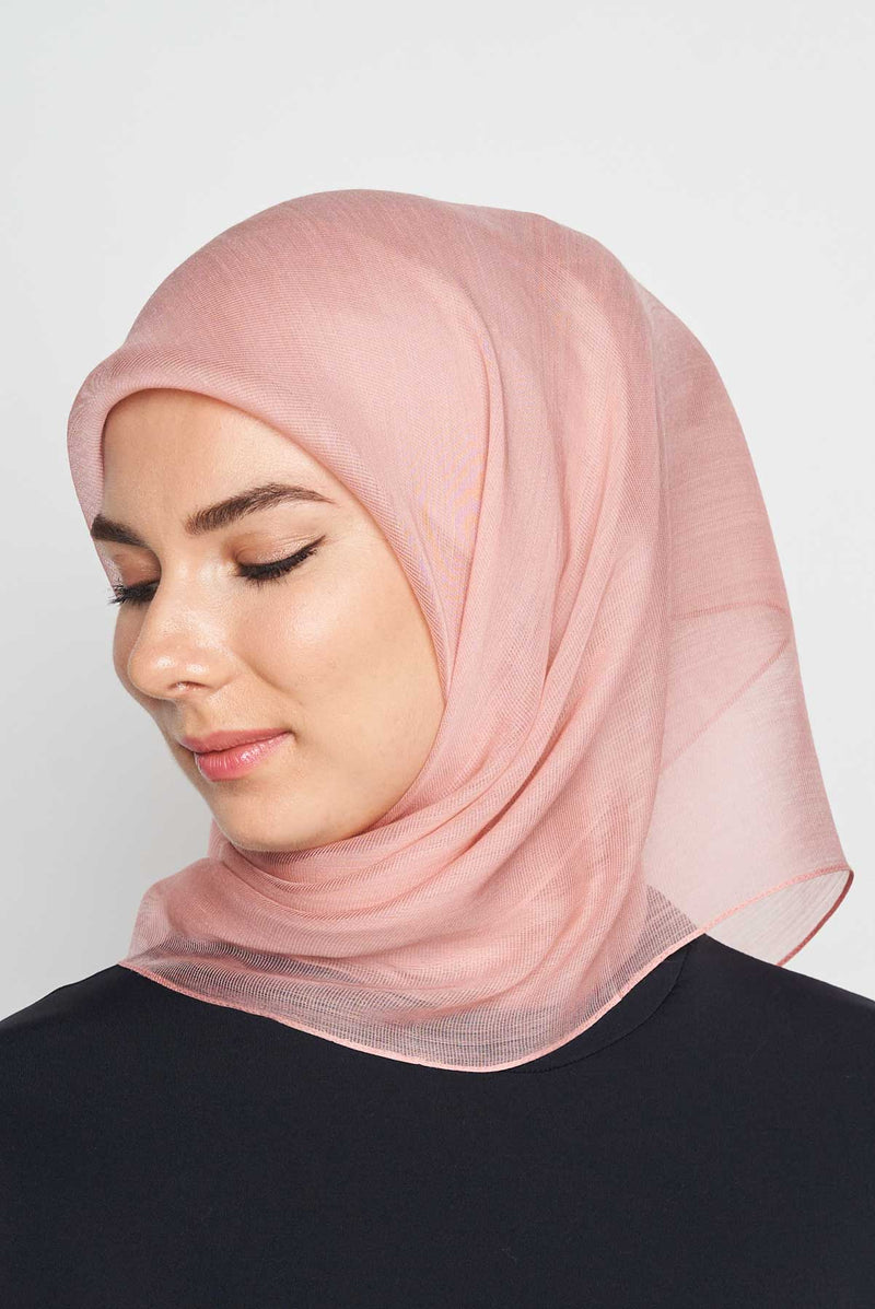 text -- cashmere dry rose