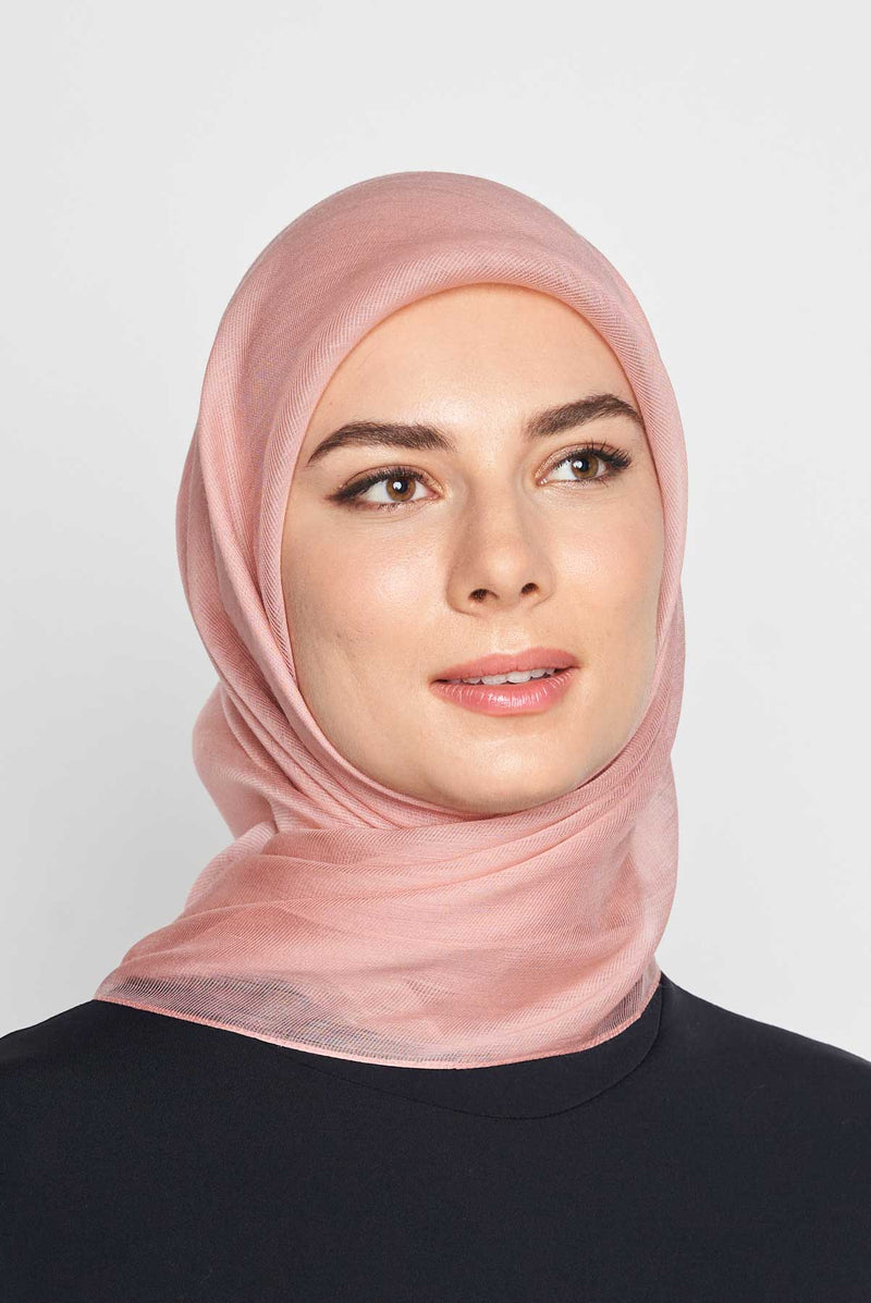 text -- cashmere dry rose