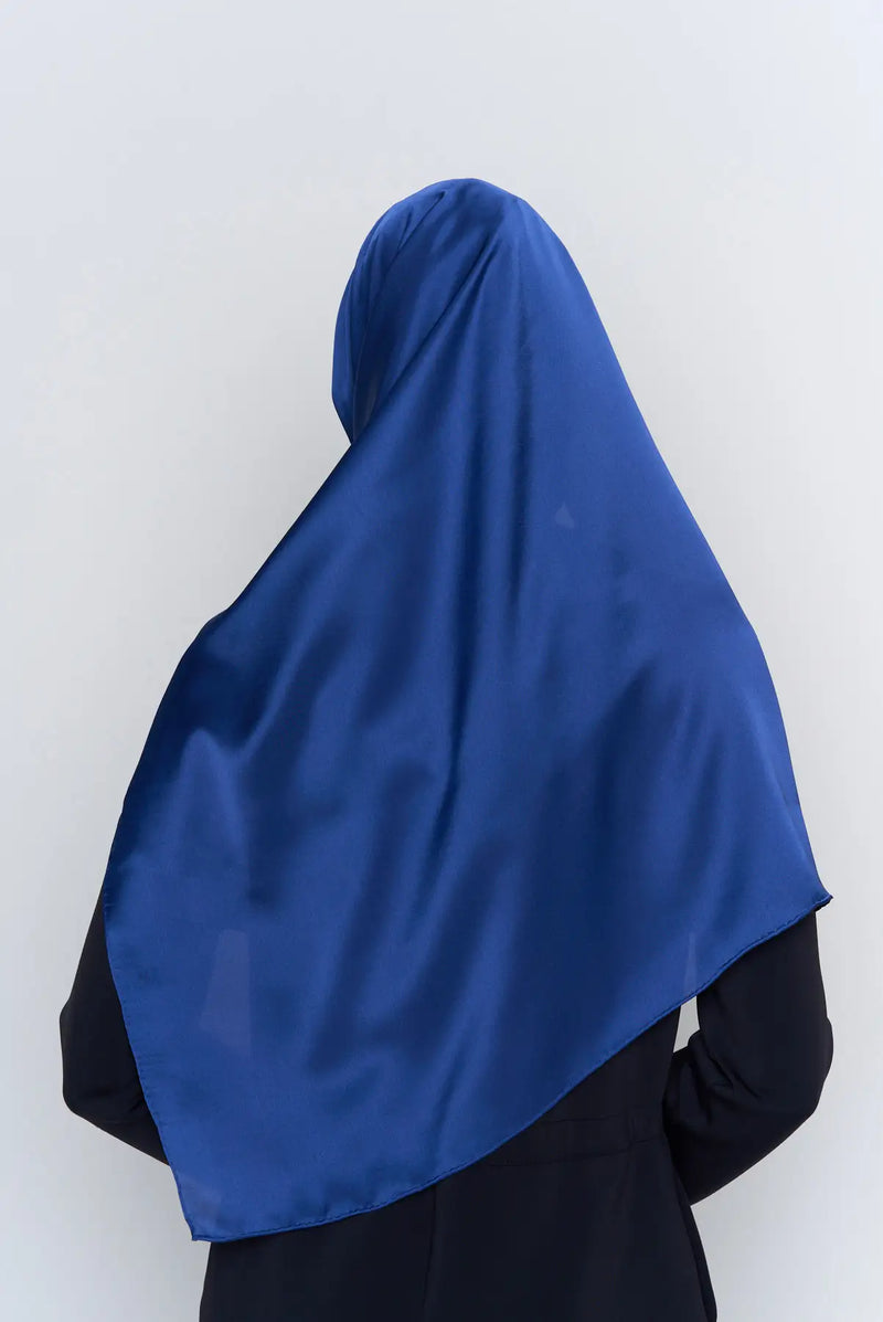 text -- high gloss navy