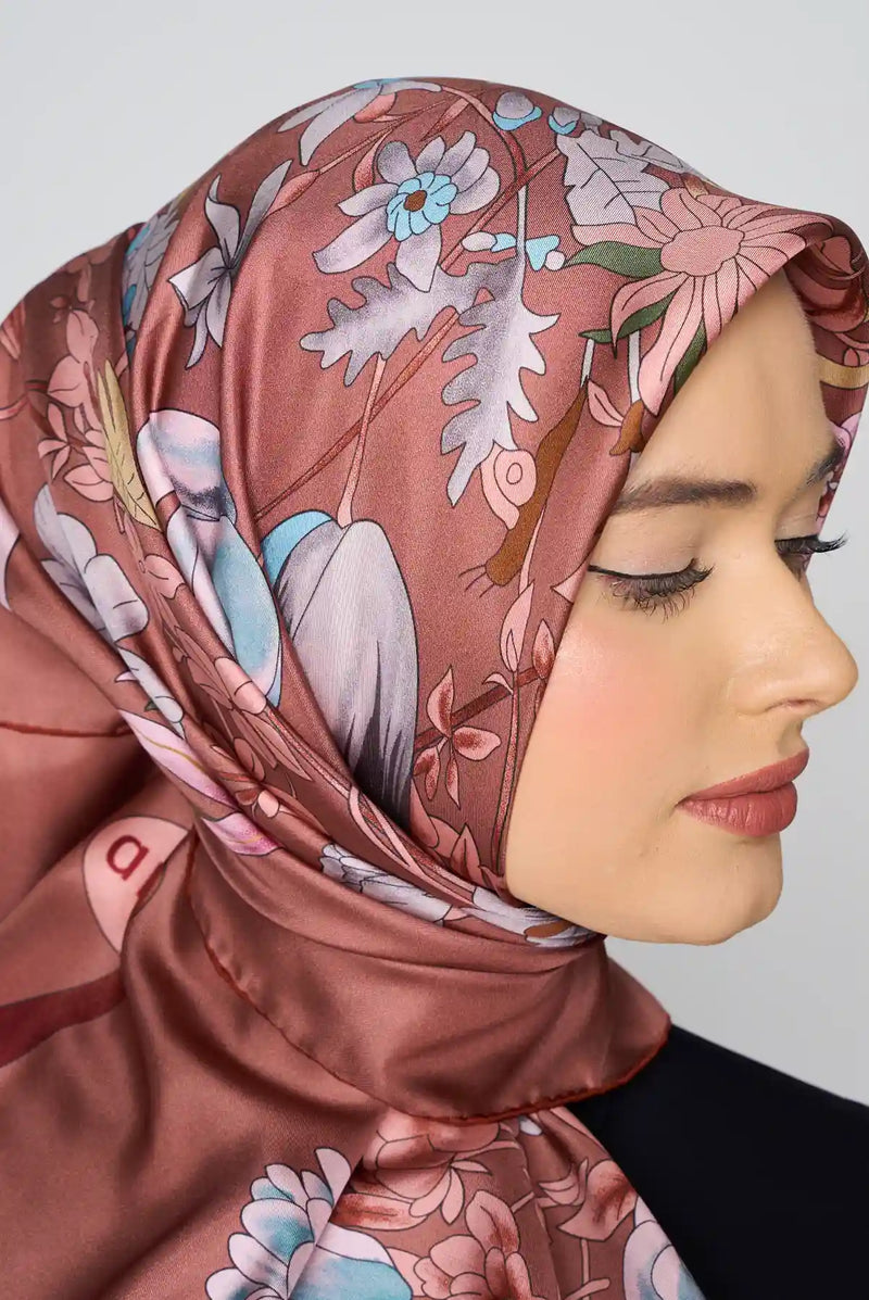 text -- reversible mauve and etoupe
