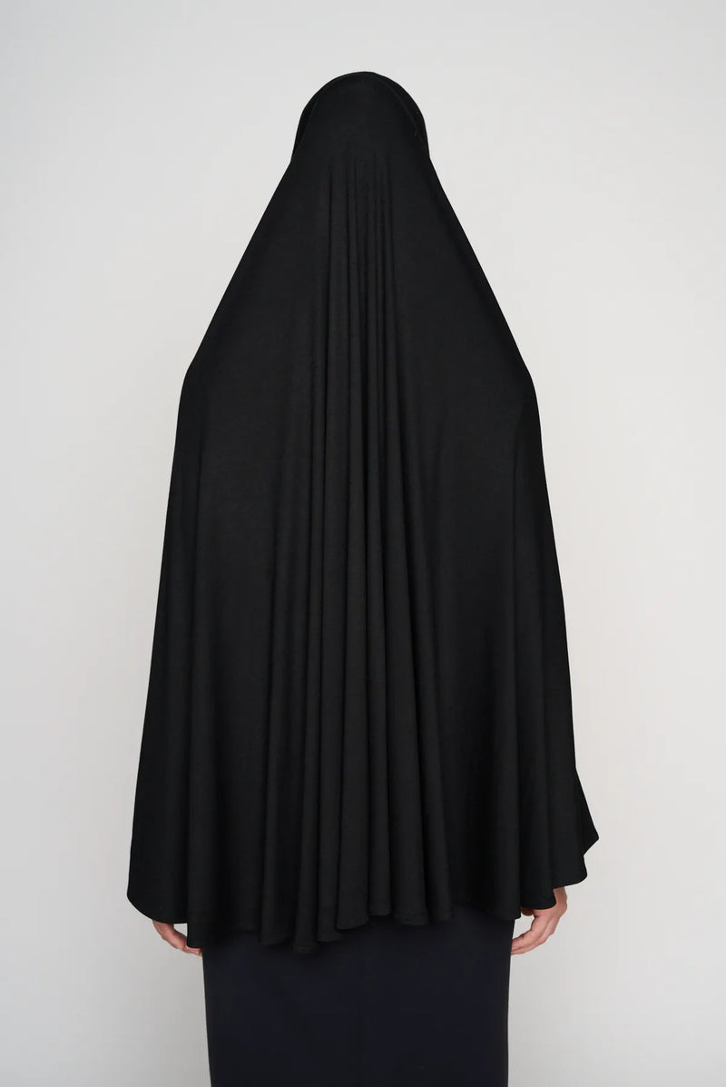 text -- black