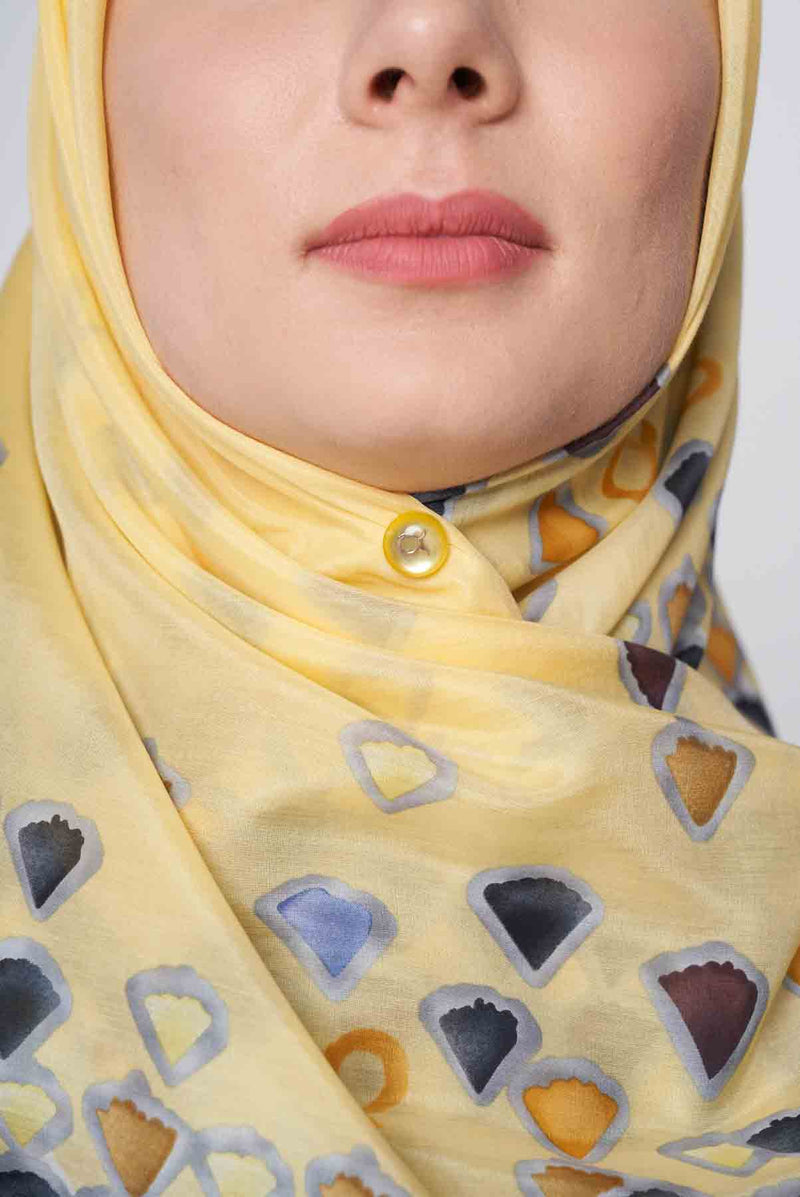 text -- jewel yellow