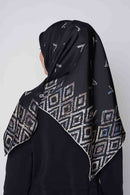 text -- diamond sophisticated black