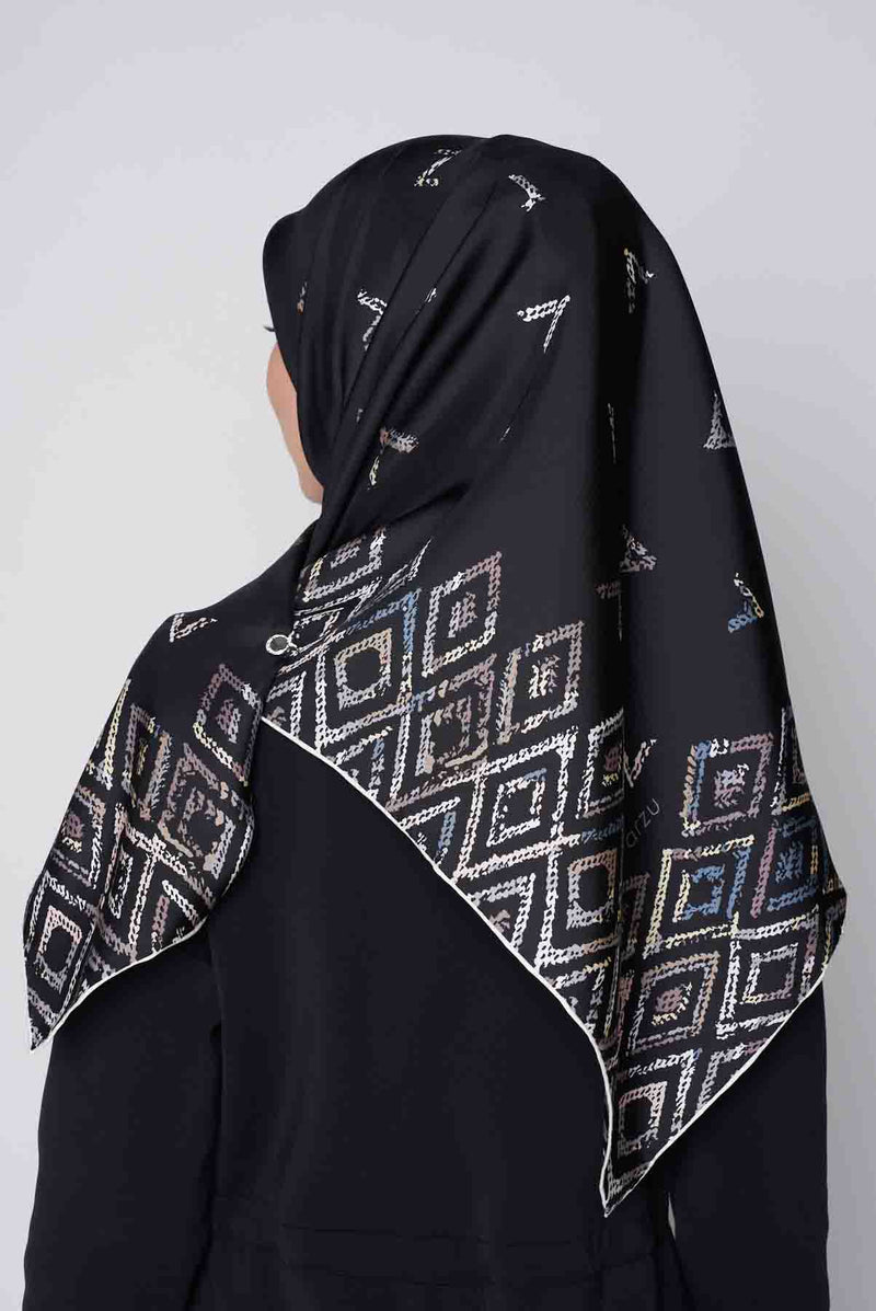 text -- diamond sophisticated black