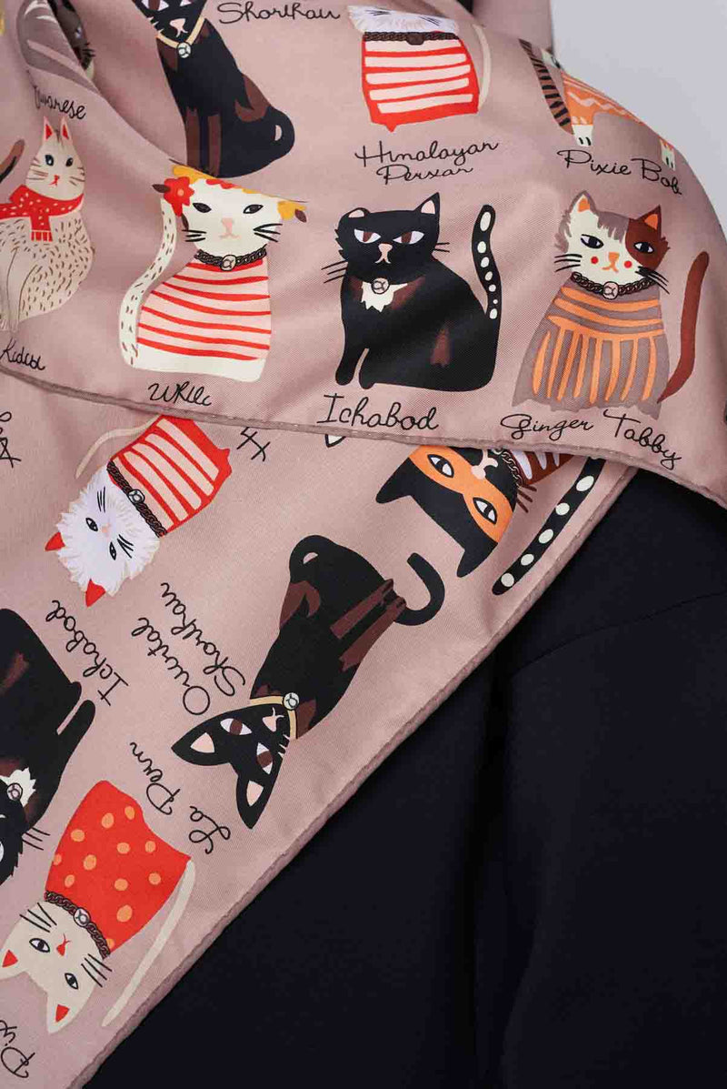 text -- cats nude