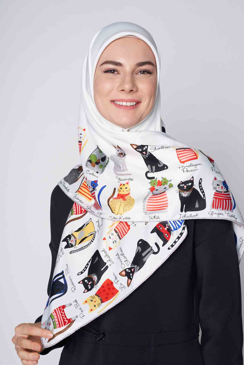 text -- cats white