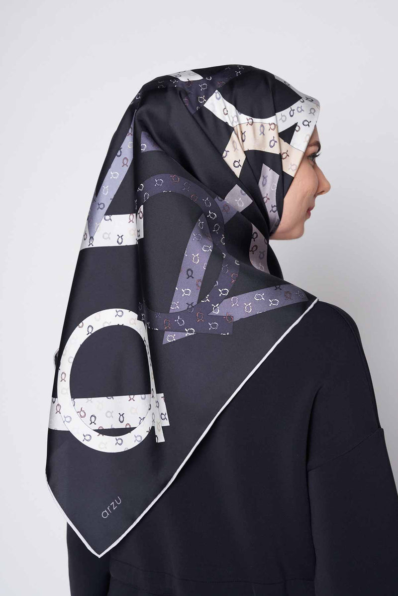text -- signature sophisticated black