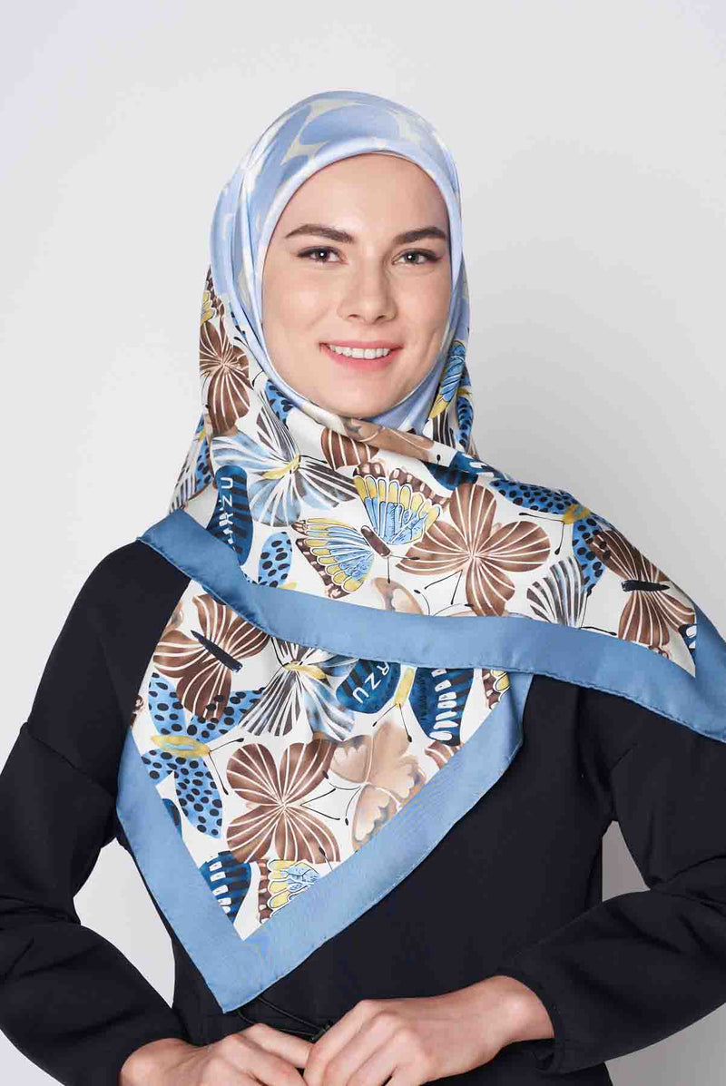 butterfly kisses square TWILL SILK Medium