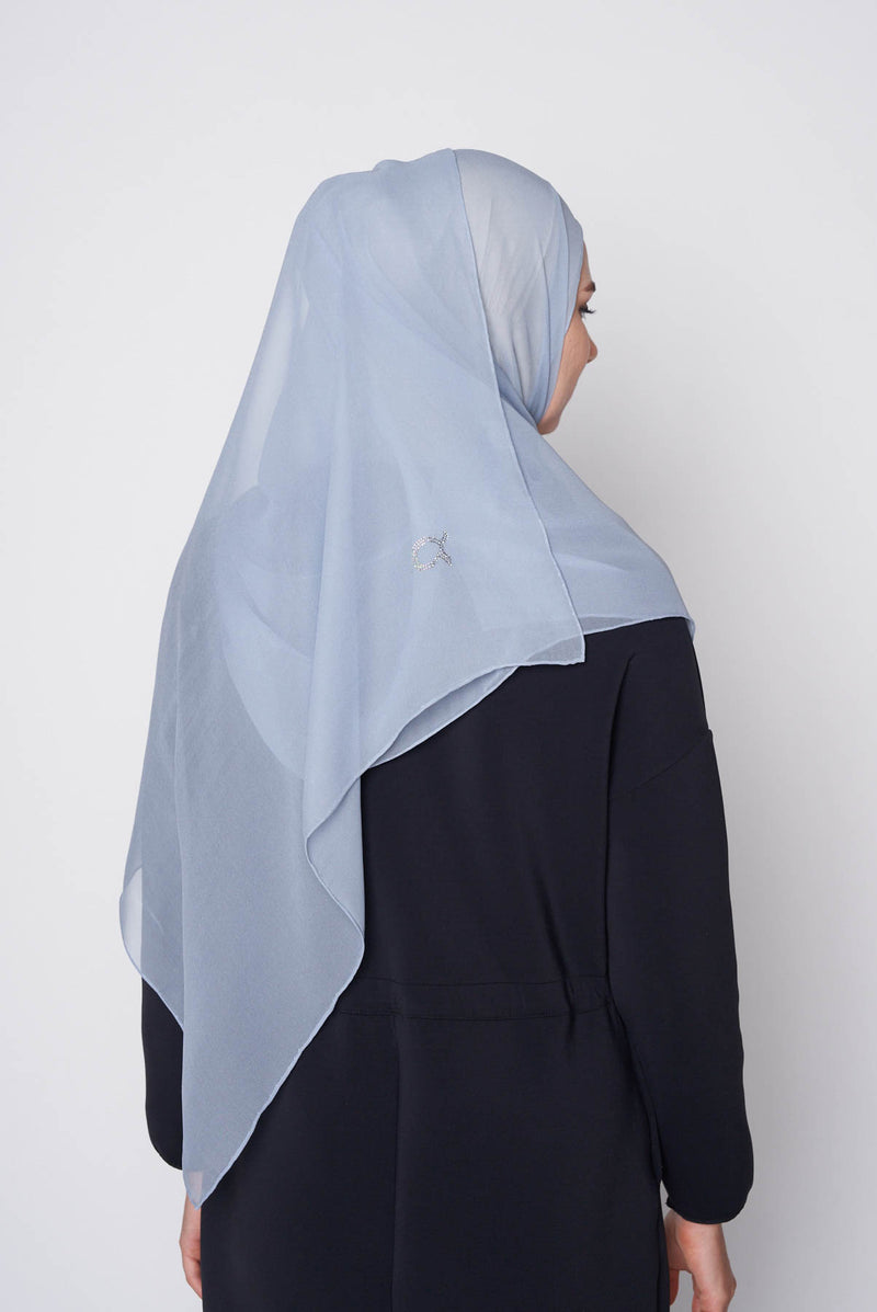 text -- crepe silk grey blue