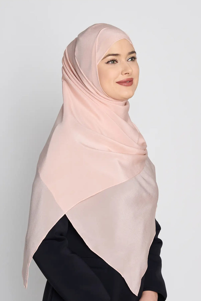 text -- lustre tea rose