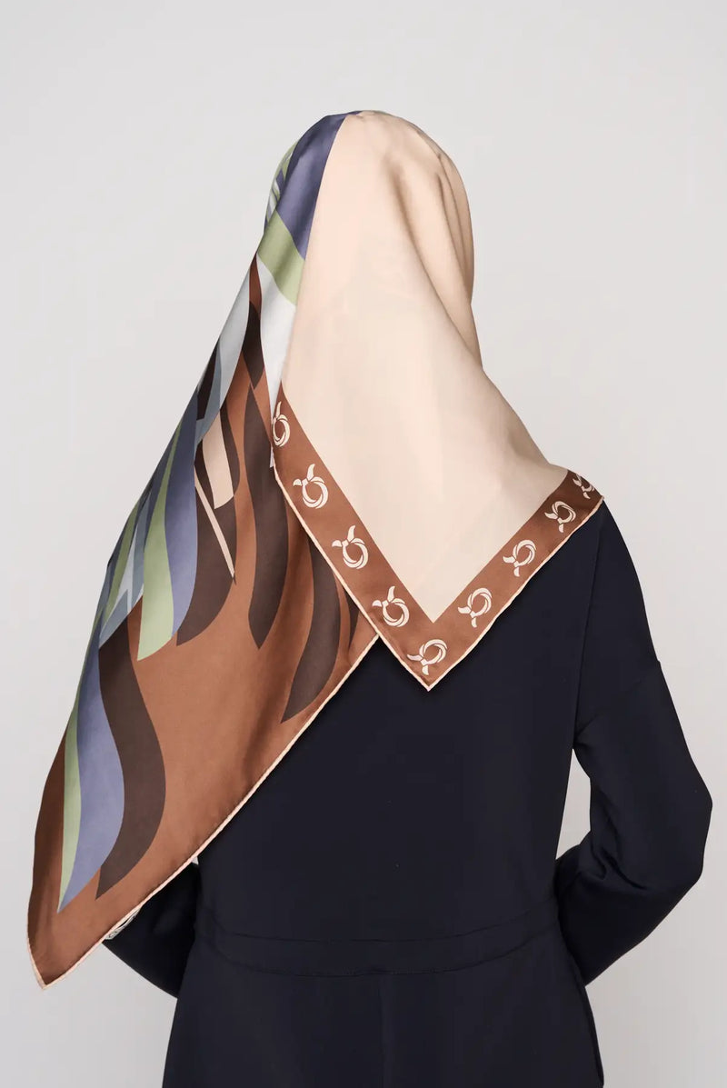 text -- flow grey brown