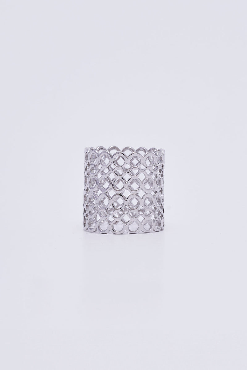 text -- silver ring