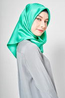 text --shimmering neon mint
