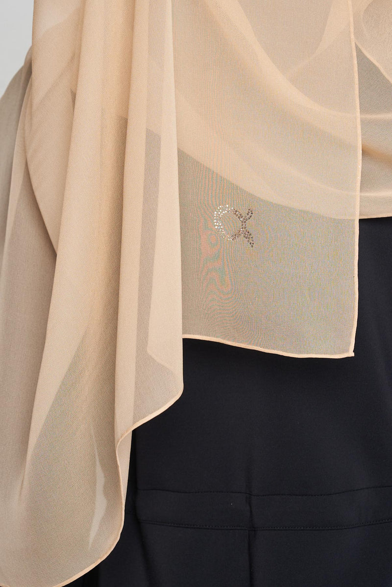text -- crepe silk charming beige