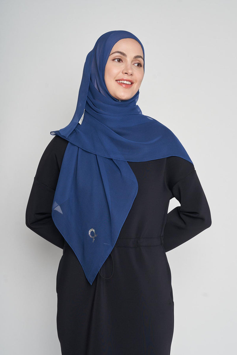 text -- crepe silk yale