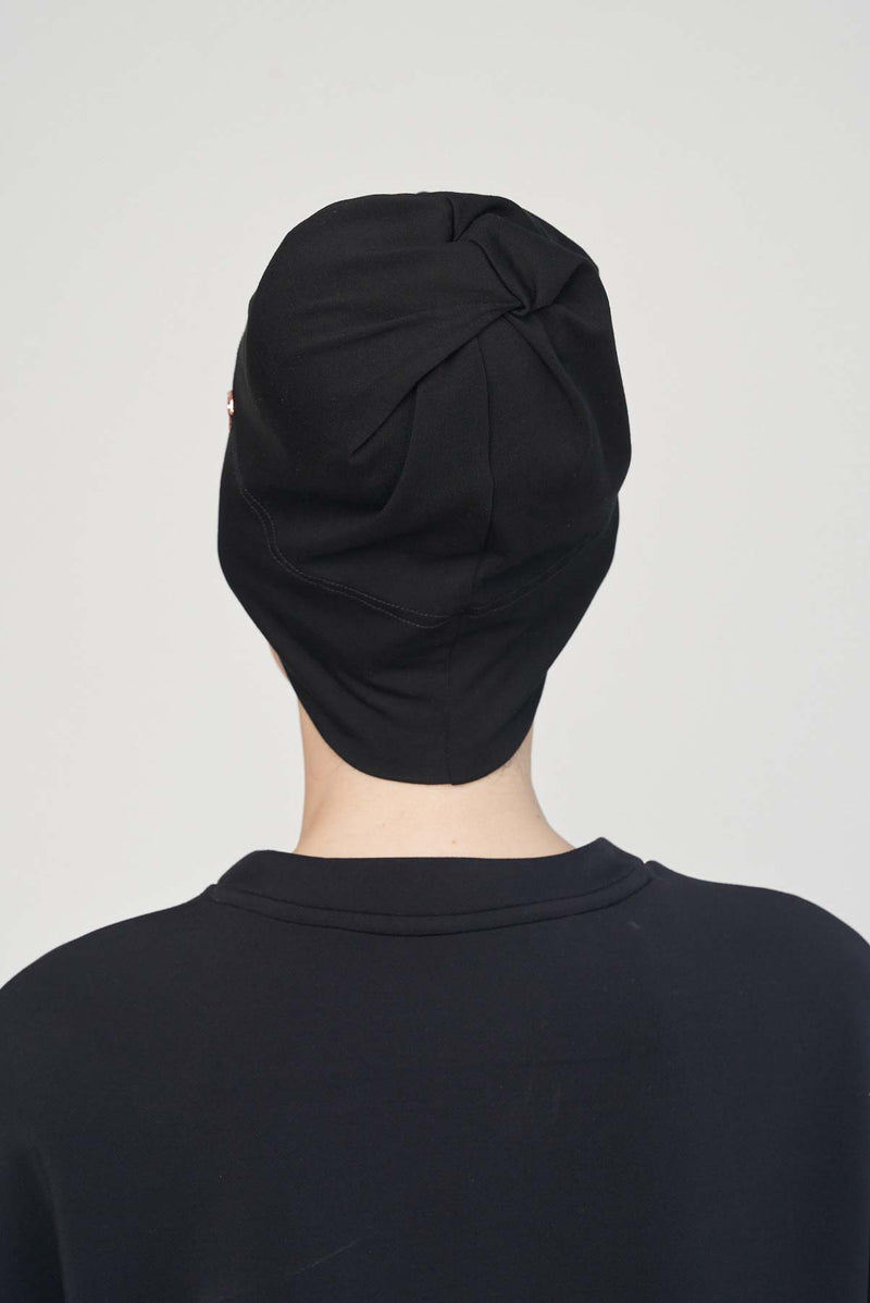 text -- black