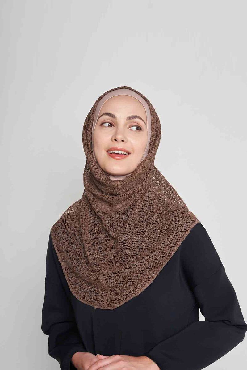 the knitted instant scarf