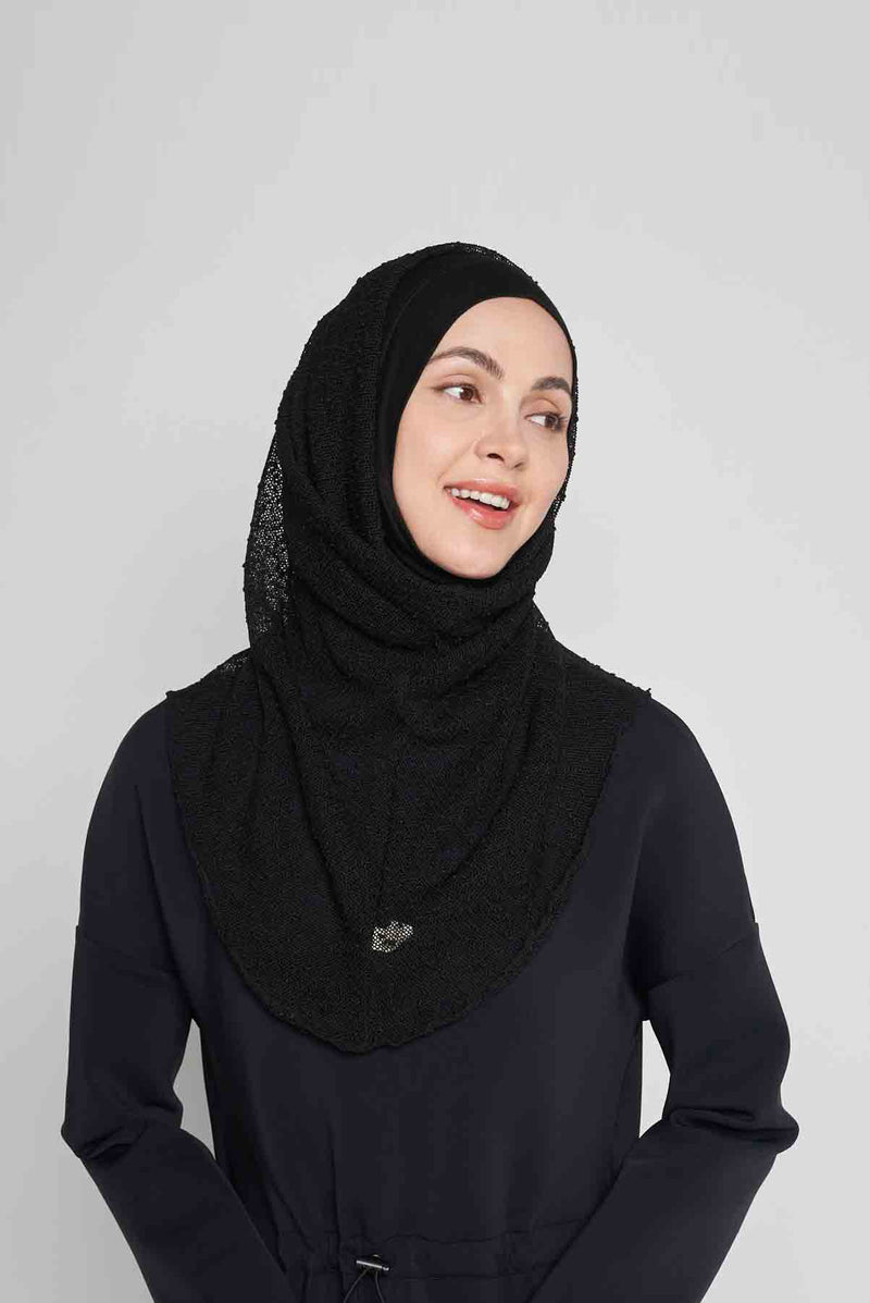 the knitted instant scarf