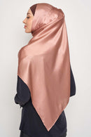text -- high gloss nude bronze