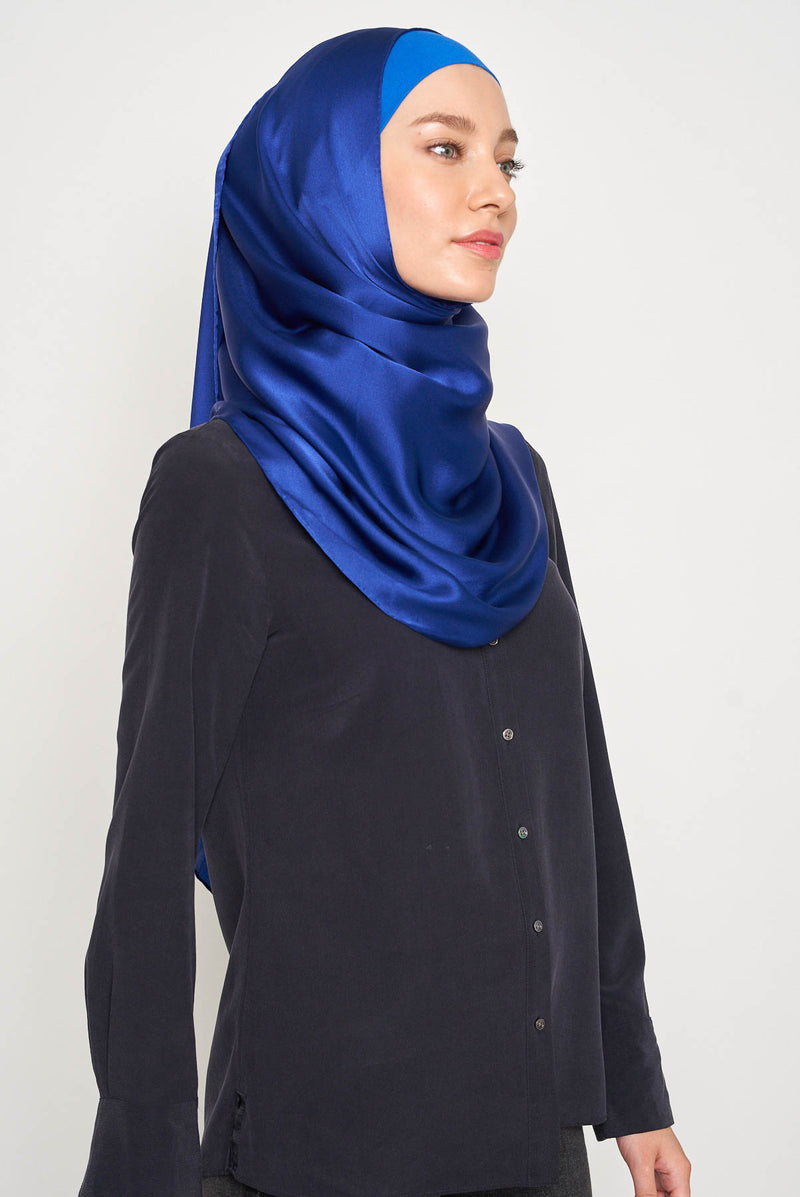 text -- high gloss midnight navy