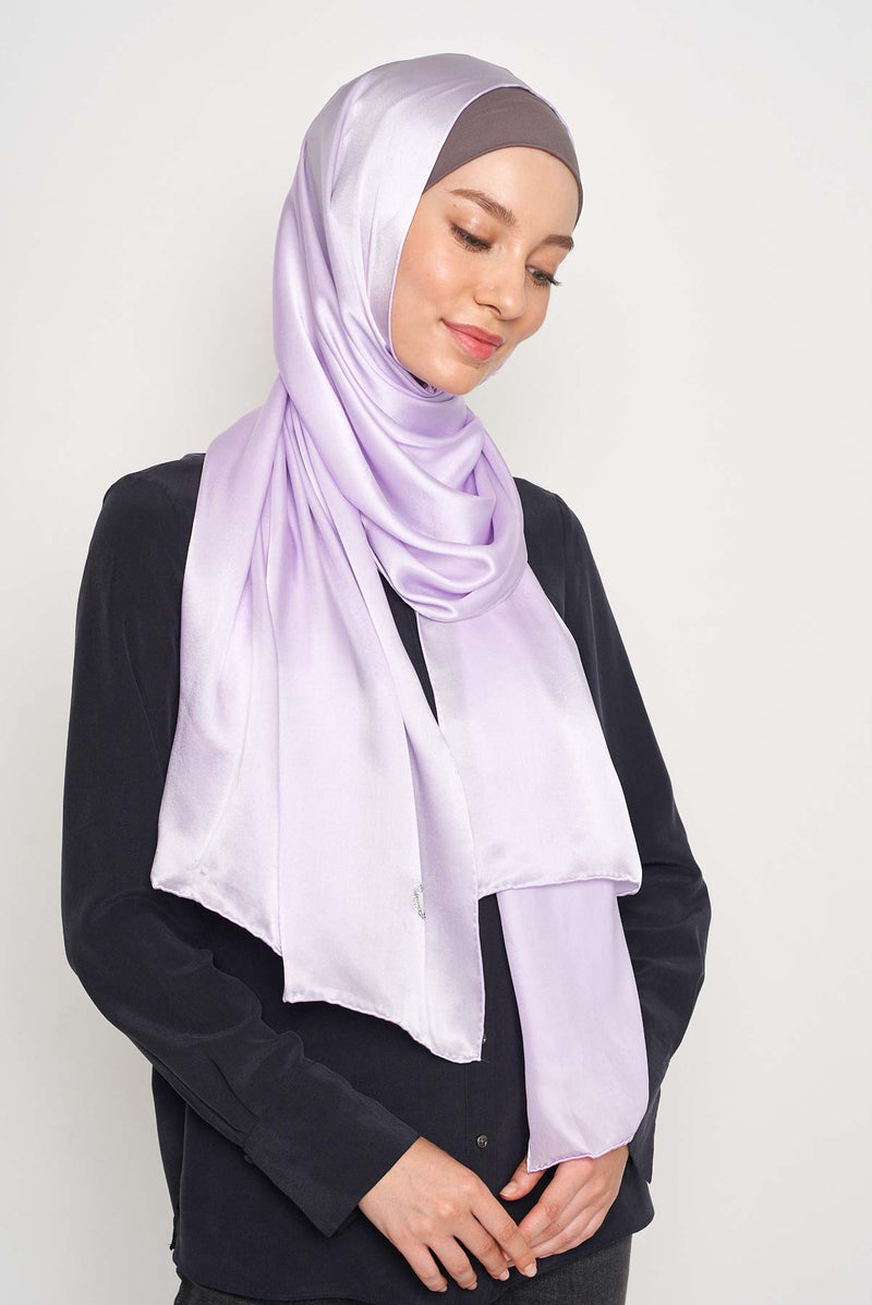 text -- high gloss gentle lilac