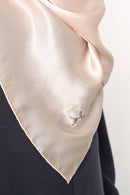 text -- high gloss charming taupe