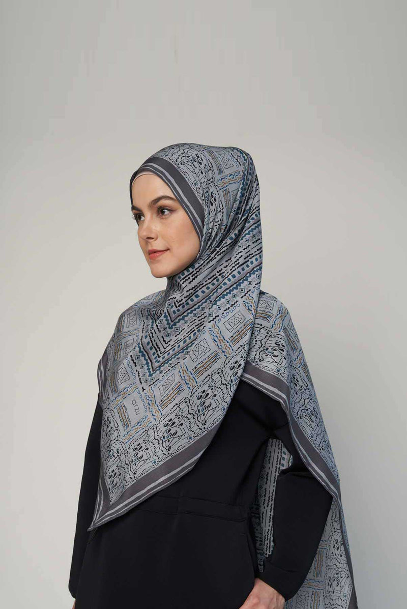 graphic fantasy scarf CREPEDECHINE