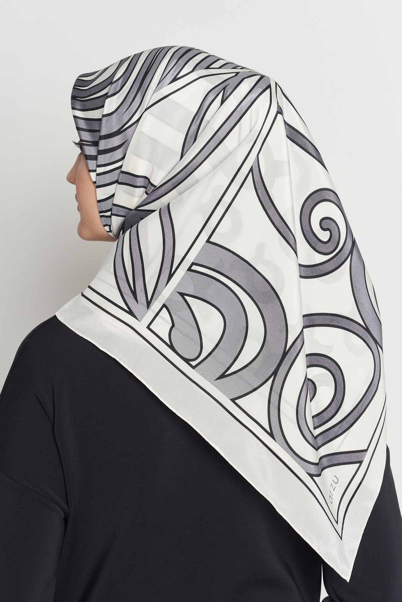 text -- arabesque porcelain white