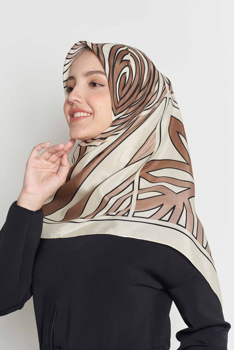 text -- arabesque cream