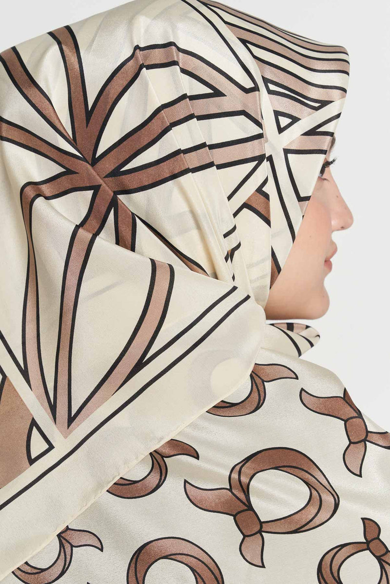 text -- arabesque cream